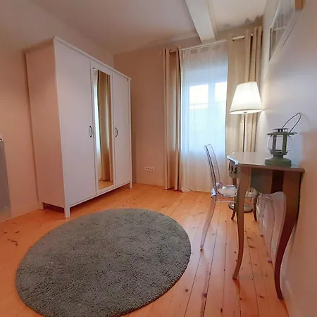Maison En Pierres Avec Jardin Clos A Coulonges, Animaux Acceptes - Fr-1-653-127 منزل ريفي