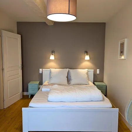בית כפרי Maison En Pierres Avec Jardin Clos A Coulonges, Animaux Acceptes - Fr-1-653-127 *