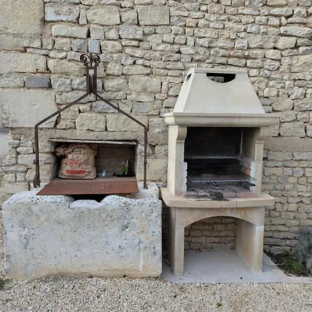 Maison En Pierres Avec Jardin Clos A Coulonges, Animaux Acceptes - Fr-1-653-127 בית כפרי *